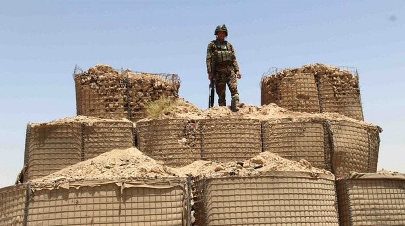 Μεγάλη επίθεση των Ταλιμπάν σε βάση του αφγανικού στρατού:  Νεκροί 26 στρατιώτες